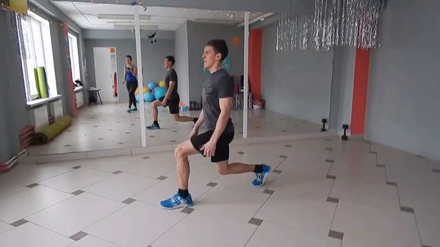 Выпады на месте. Техника выполнения смотреть онлайн