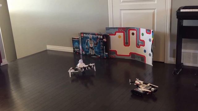 Robot Fight! EZ-Robot Revolution Six VS Lego Mindstorm Track3r (Tracker) смотреть онлайн