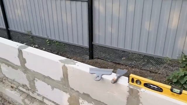 Дошли руки до сарая. Модернизирую отопление теплицы. Преселяю кур.