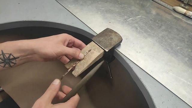 How to Make a Copper Wire Ring смотреть онлайн