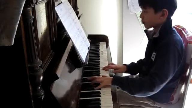 Frugal Bastard Presents - The Boy plays Jewish folk song by Larry Sitsky смотреть онлайн