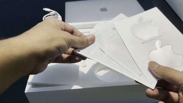 Apple MacBook Pro M1 Unboxing 16 RAM 512 SSD смотреть онлайн