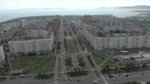 Город Братск Иркутская область, центральные улицы с высоты птичьего полета, 2020, видео  4К.