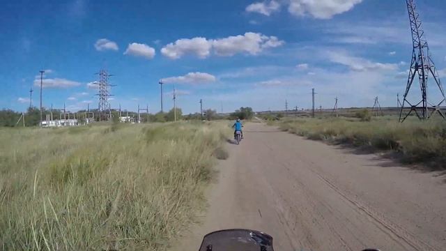 Заправились и прокатились по родным краям на ИЖ Планета Спорт смотреть онлайн