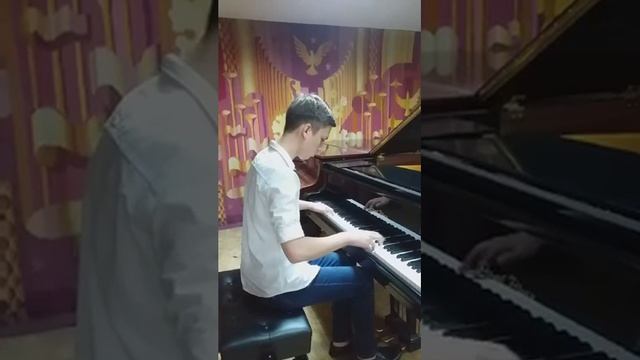 автор - Геннадий Сасько "Рэгтайм", исп. Гонта Михаил смотреть онлайн