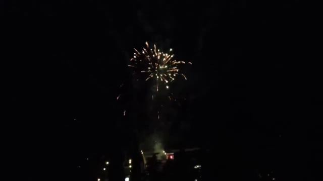 Салют на свадьбу смотреть онлайн