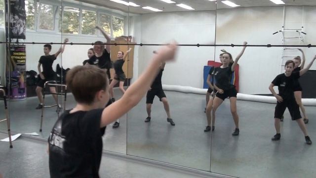 Tap Dance Combination - "Hustle" - 6-й класс ШСХ РГ ДДМ смотреть онлайн