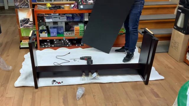 Yamaha CLP735 Unboxing & Assembly смотреть онлайн