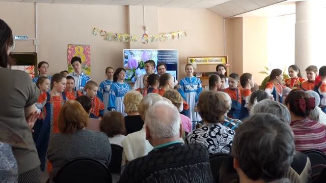 Ансамбль "Россыпь" под руководством Леонида Васильевича Чудова. 5 марта 2018. 10 смотреть онлайн