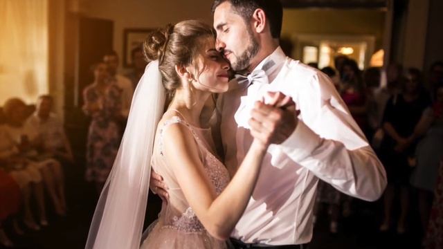 Почему не следует звать вдову на венчание смотреть онлайн