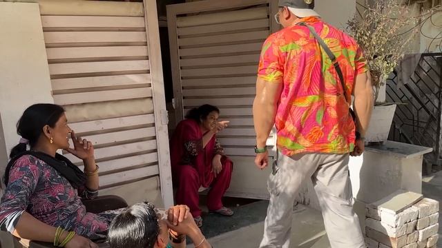 I PRANKED EVERYONE WITH A FAKE SIXPACK BODYSUIT смотреть онлайн