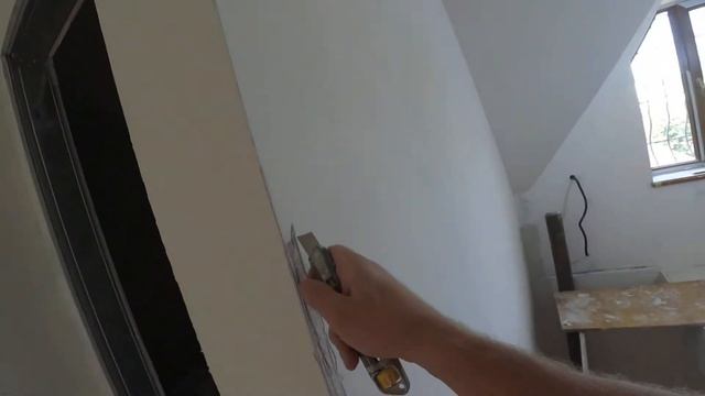 Отщелкивается перфорированный уголок под шпаклевку. Устраняем проблему. смотреть онлайн