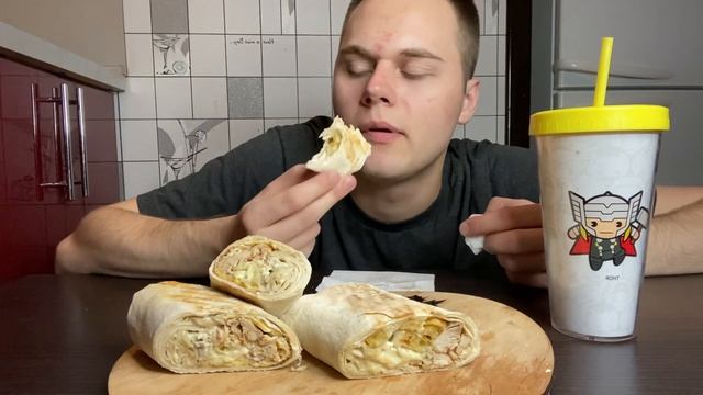 Мукбанг шаурма/ что вам нужно дядя/ Mukbang смотреть онлайн