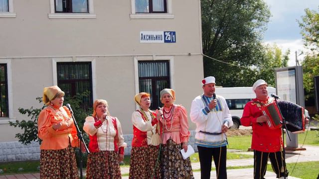 Деревенька моя под Москвой. Рок-н-ролл уже мертв, а гармонь ещё нет!!!! смотреть онлайн