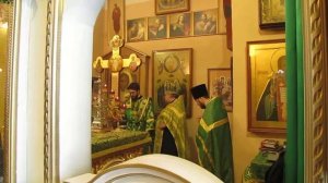 Вход с кадилом на Вечерне после Литургии в 8-ую неделю по Пасхе. День пресвятой Троицы.