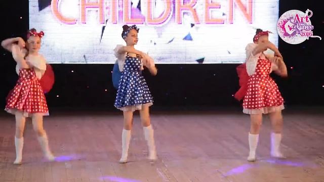 Діксі Біленюк Таїсія, Процюк Олександра, Мужичок Ксенія Кухонне танго смотреть онлайн