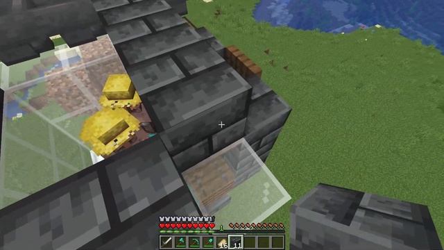 Minecraft EASY Iron Farm Tutorial! 1.20+ (300+ Iron P/H) смотреть онлайн