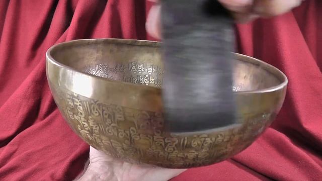 Поющая чаша «Мантра» 28 см, Соль # 104 Гц, Ре 311 Гц смотреть онлайн