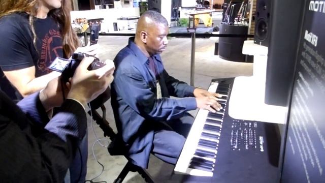 Star Trek Theme KBD MAG Interview at NAMM 2012 Yamaha MOTIF XF Keyboard DSCN0350.MOV смотреть онлайн