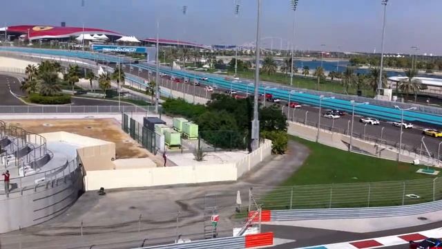 Start World Final Ferrari Challenge Shell Yas Marina смотреть онлайн