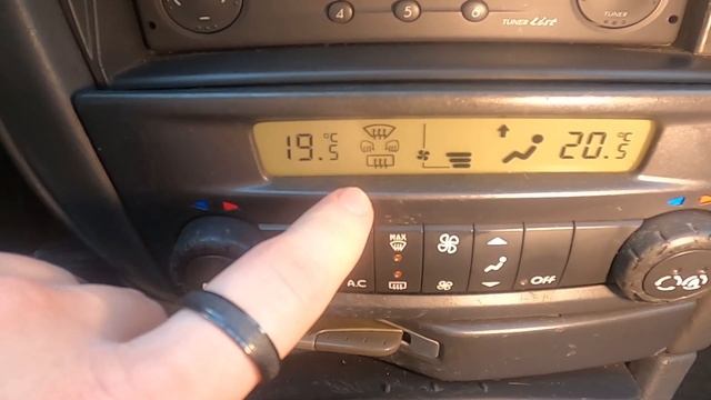 How to Enable or Disable Front Windshield Blowing in Renault Laguna II ( 2001 – 2007 ) смотреть онлайн