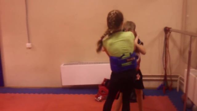 МАМА, ПАПА, Я - МУАЙ ТАЙ СЕМЬЯ! Дочка Лиза смотреть онлайн