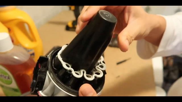 EASY FIX - V6 Dyson assembly смотреть онлайн