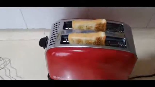 Russell Hobbs Colours Plus 23330 56 – Tostadora, Muy completa смотреть онлайн