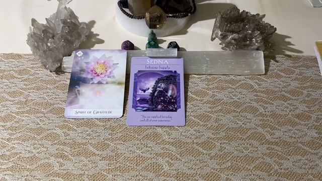 ??Pick a Card- Messages form your High Priestess?? смотреть онлайн