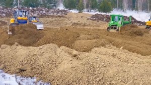 Бульдозеры ДСТ-УРАЛ плечом к плечу