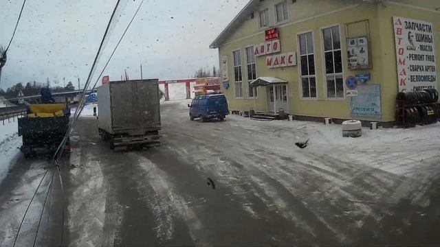 Работаю на СКАНИИ 124. Рейс.Соликамск- Ижевск. Везу пиломатериал. смотреть онлайн