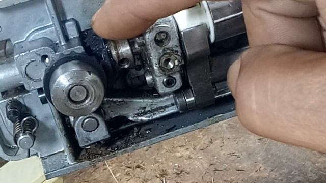 SINGER)(496)(354)(353)(problème des pignons смотреть онлайн