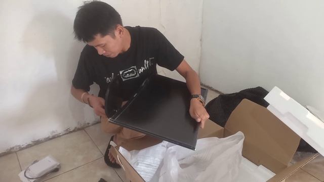 SAMSUNG ESSENTIAL CURVED MONITOR 24 CF390 UNBOXING смотреть онлайн