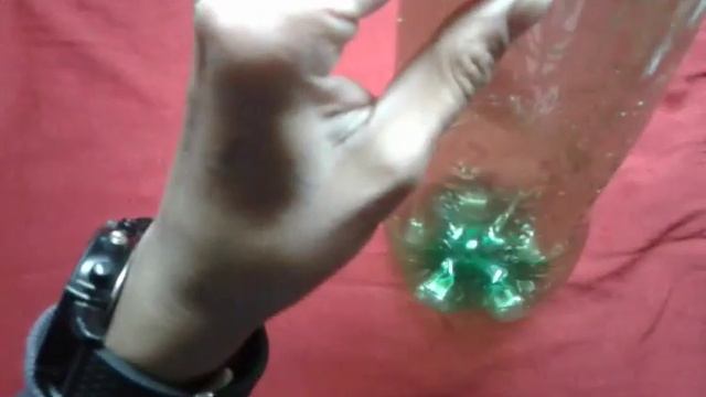 DIY:Как сделать штатив для телефона из пластиковой бутылки смотреть онлайн