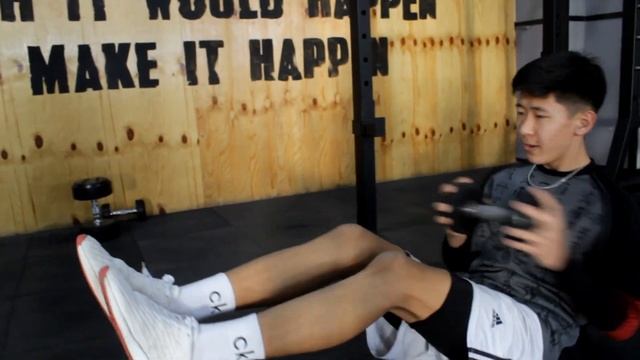 Как Накачать Пресс С Гантелями / Всего За 4-Минуты / смотреть онлайн