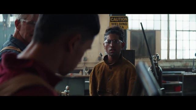 Трудные мили Трейлер (Дубляж, 2024) смотреть онлайн