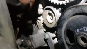 KIA CERATO 1.6 РЕМЕНЬ ГРМ почти ПОРВАЛСЯ замена ГРМ с помпой (как поменять?)