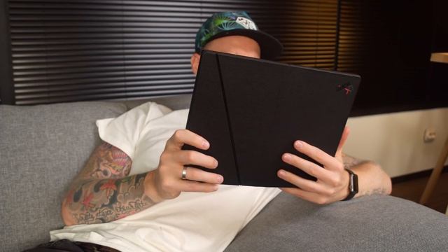 ХУЖЕ ? НЕ ПРИДУМАЕШЬ! Отзыв на Lenovo Thinkpad x1 Fold смотреть онлайн