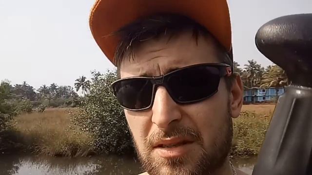 River sup boarding in Goa. смотреть онлайн