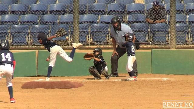 LUMPY SMACKS A HOME RUN! | TRAVEL BALL GAMES #3 смотреть онлайн