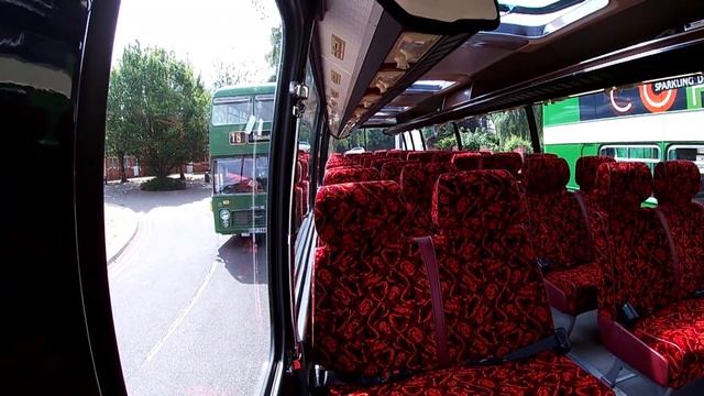 Wellingborough Bus Rally 2022 - Including Open-top tour bus ride around Wellingborough смотреть онлайн