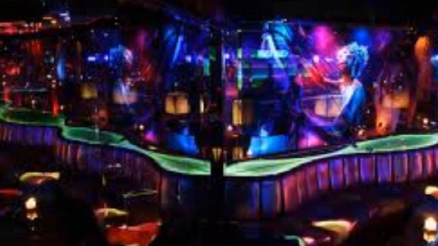 DJ EMRAH ON THE FLOOR смотреть онлайн