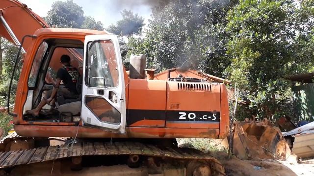 Excavator Daewoo LC-5 220 Need Repair Batam , Transbarelang смотреть онлайн