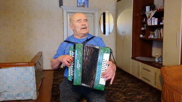 =АЛЁНУШКА = ПОЁТ ВАСЯ ПОПОВ.КИНО ВАСЬ! РЕСПУБЛИКА КОМИ , СЕЛО БОЛЬШЕЛУГ НА ВТОРОМ ЭТАЖЕ СВОЕГО ДОМА смотреть онлайн
