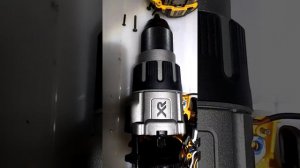 Шуруповерт DeWALT DCD996 сравнение USA сборки и China!