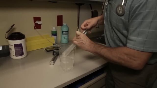 @Dr_MZM Comment enlever le bouchon de cérumen - extraction de cérumen(bouchon)- смотреть онлайн