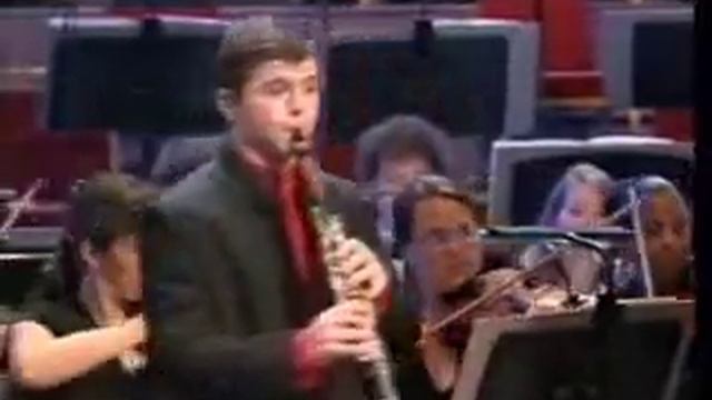 Julian Bliss plays Mozart clarinet concerto (final movt) смотреть онлайн