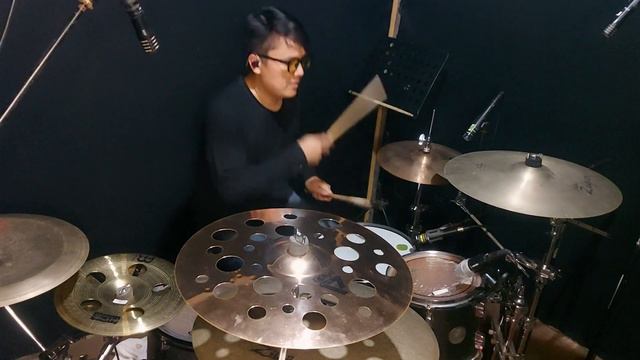 TITO JUARSA || BABY ONE MORE TIME - BRITNEY SPEARS || DRUMCOVER смотреть онлайн