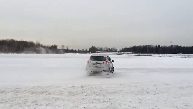 Ford Kuga дрифт) смотреть онлайн