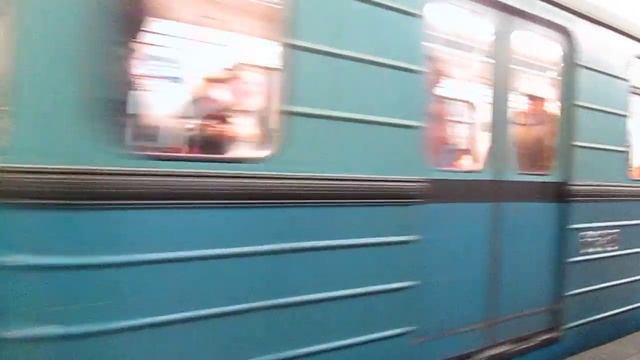 Ёж-3 81-710 на Таганской (радиальной) смотреть онлайн